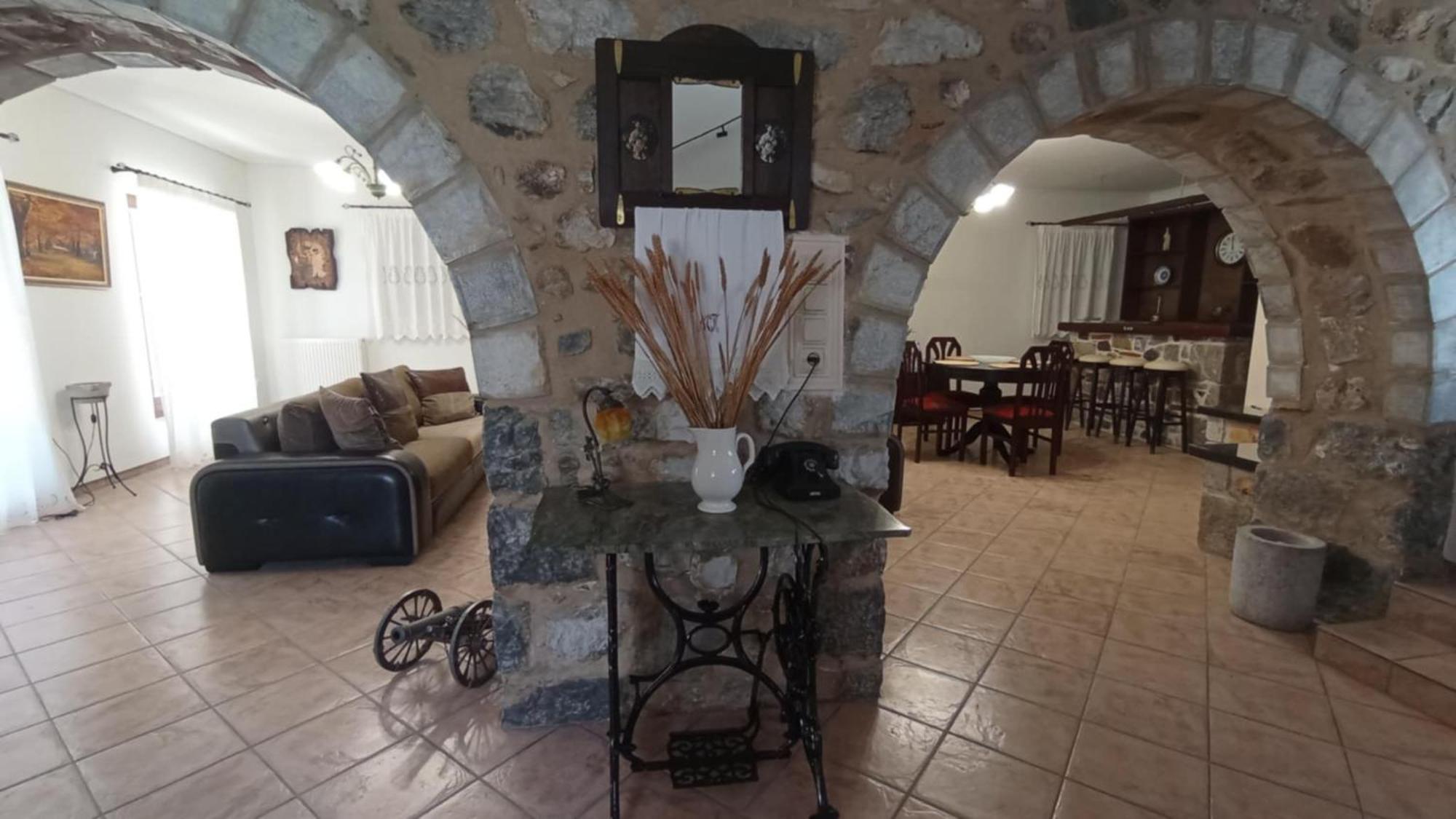 Villa Iris Mystras Exterior photo