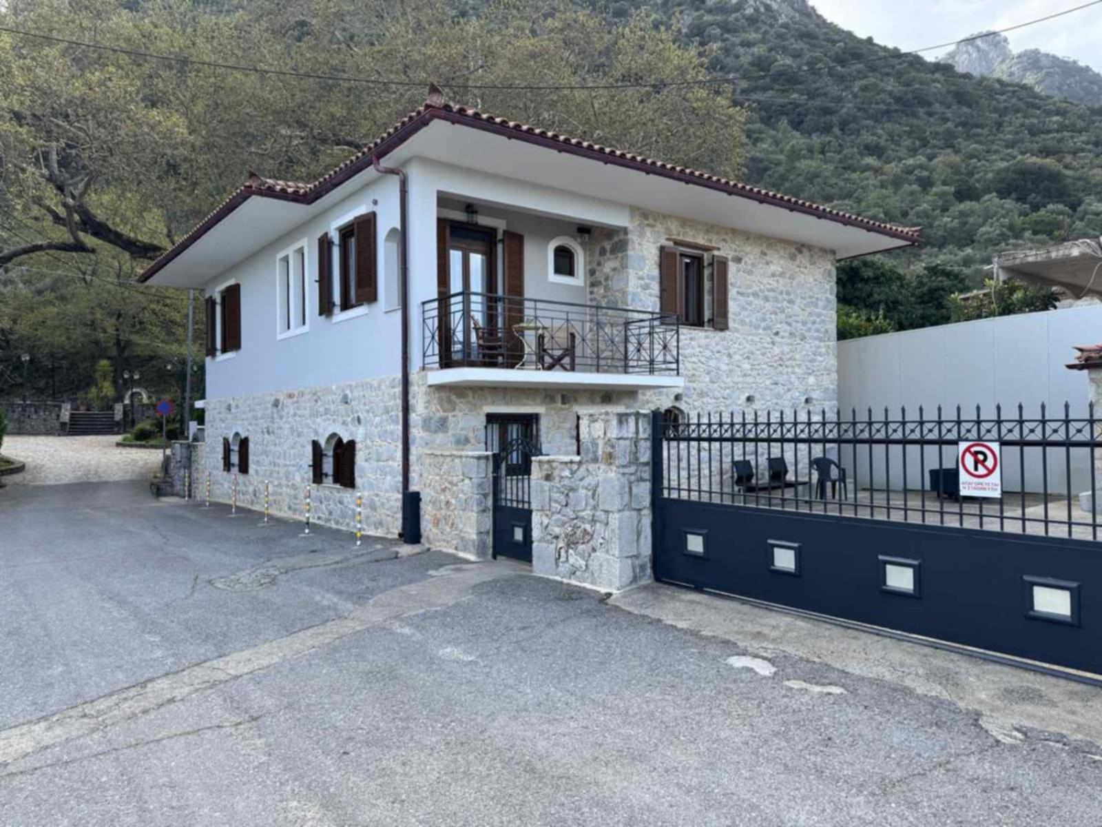 Villa Iris Mystras Exterior photo